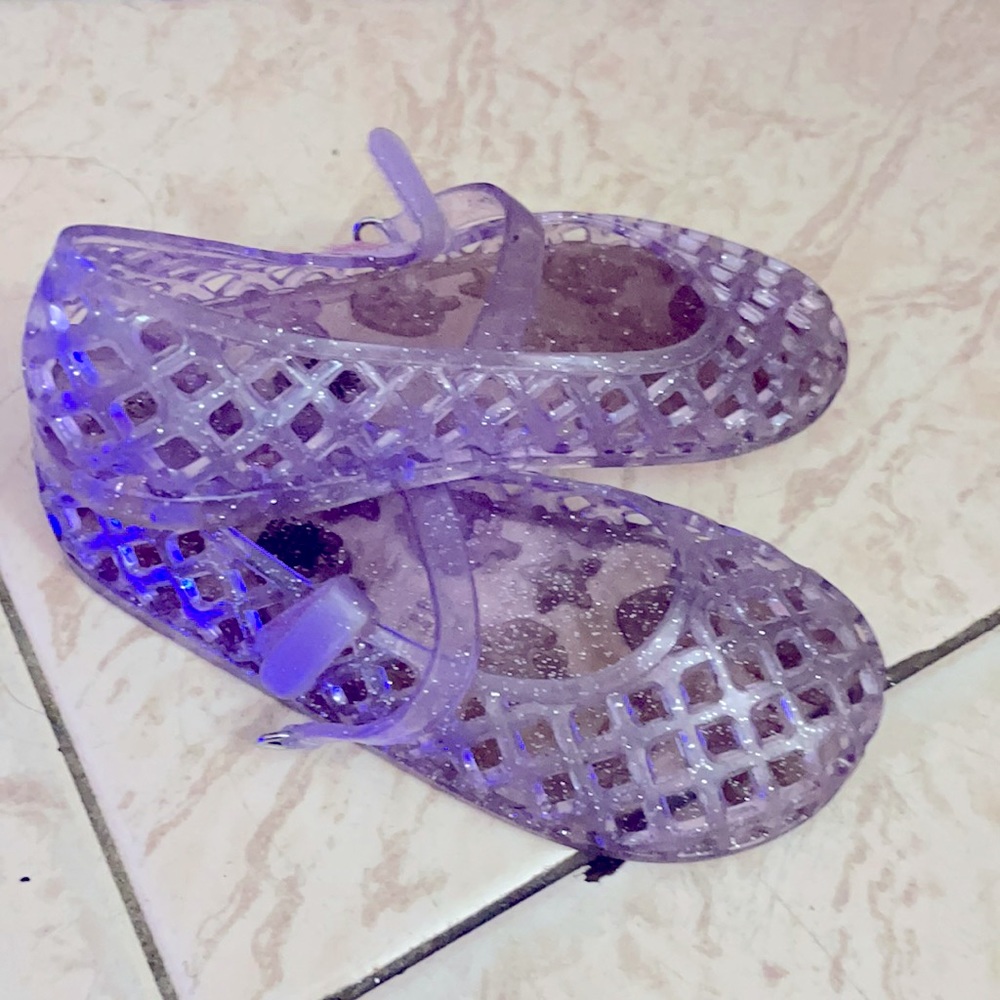 Girls purple glitter jelly shoes